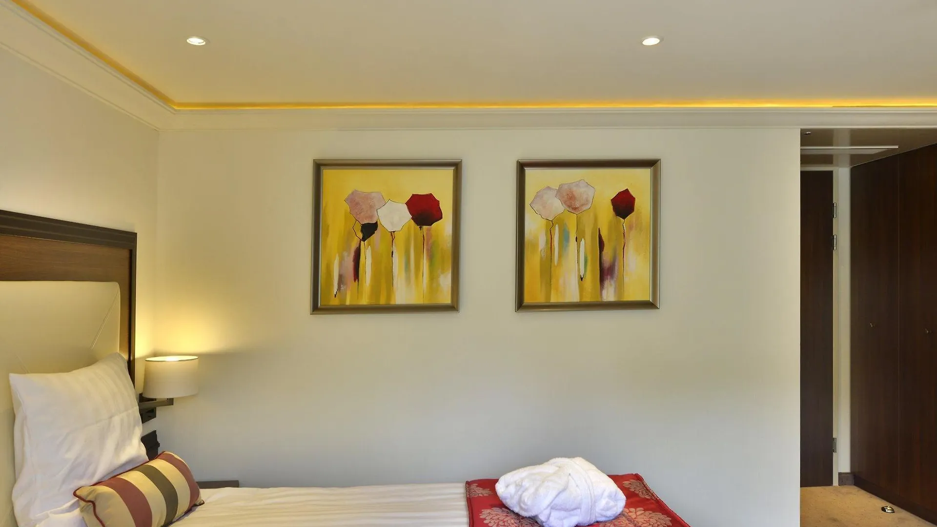 Faircruise Business Hotelship Cologne 4*,