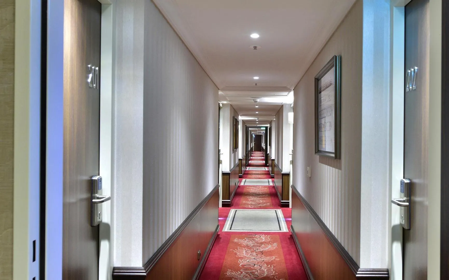 Faircruise Business Hotelship Köln 4*,