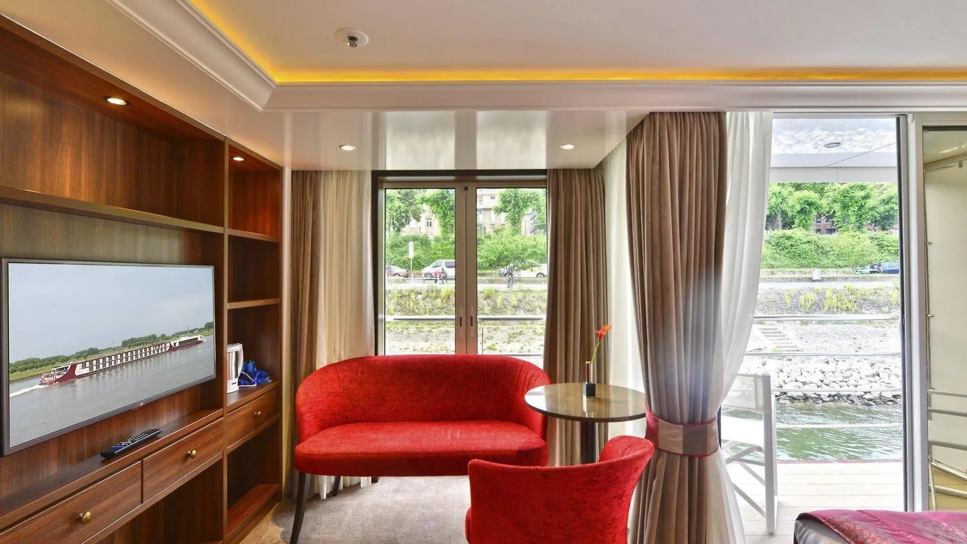 Faircruise Business Hotelship Cologne Germany